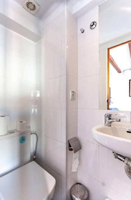 Mouraria 2 - View From French Balcony & Smart Check-in Appartement Lisboa